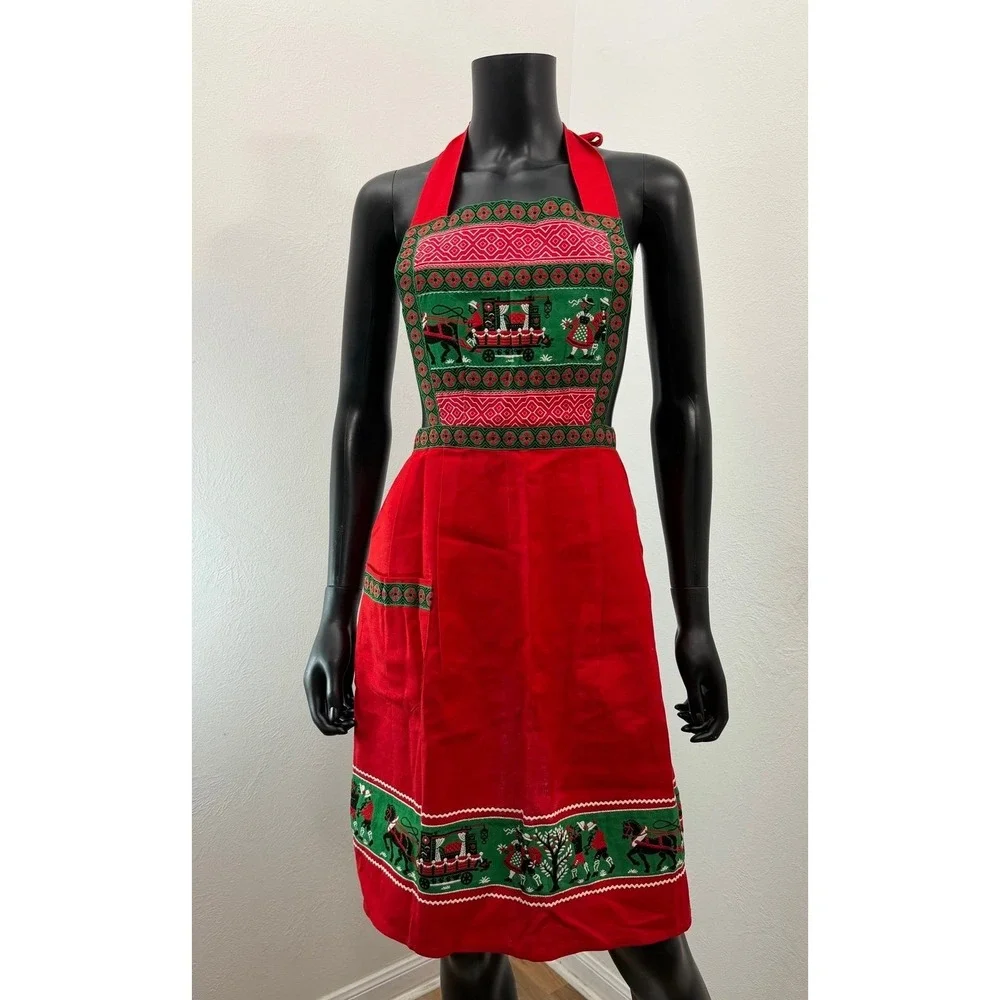 Christmas Apron Red Green Folk Art Horse Carriage Holiday Kitchen Vintage Style